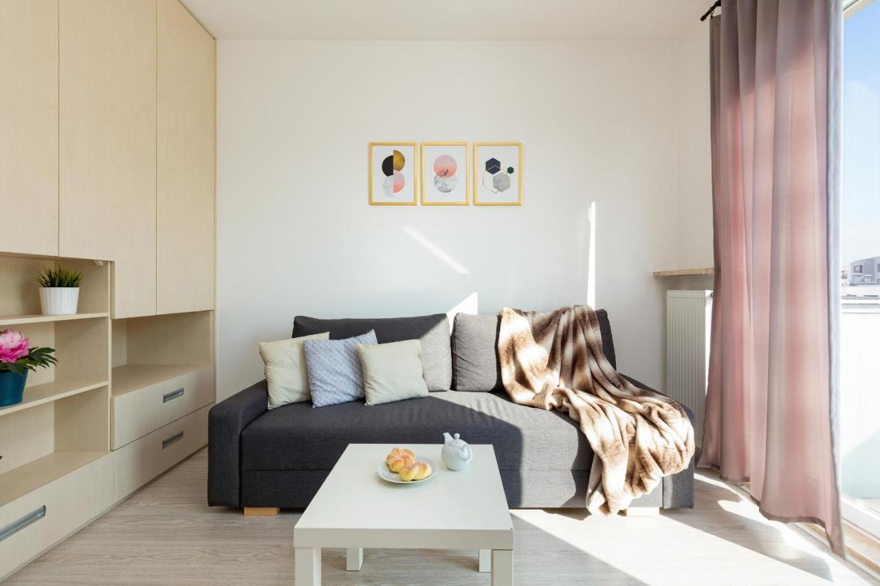 Metro Bielany Apartments By Noclegi Renters 华沙 外观 照片