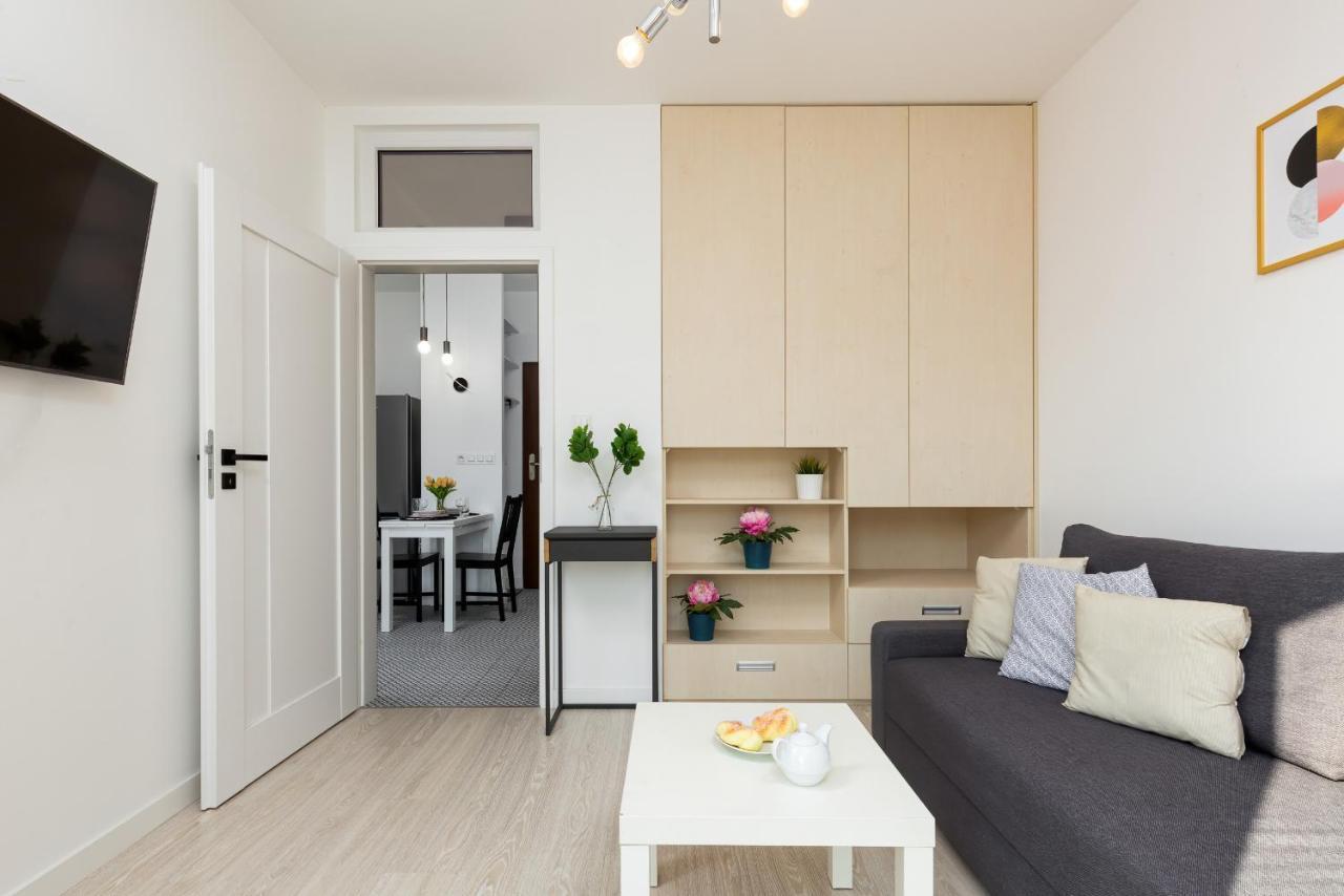 Metro Bielany Apartments By Noclegi Renters 华沙 外观 照片
